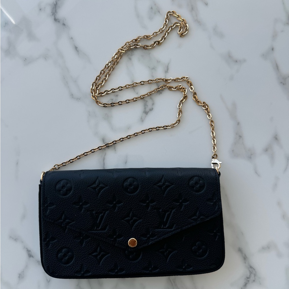 Felicie Pochette 🖤